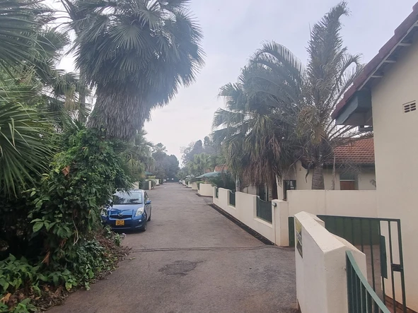 3 Bedroom Flat & Apartment