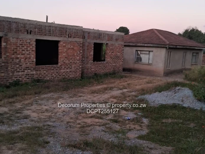 Fixer-Upper 4-Bed Shell in Crowhill Views — Borehole (Sole Mandate)