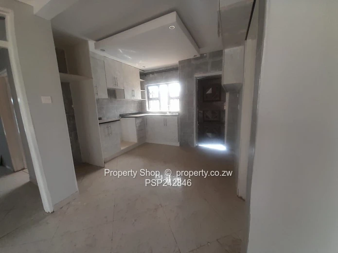 Modern 4-Bed Walled Home in Damofalls  Phase 3- Garage, Tank & Main En-Suite