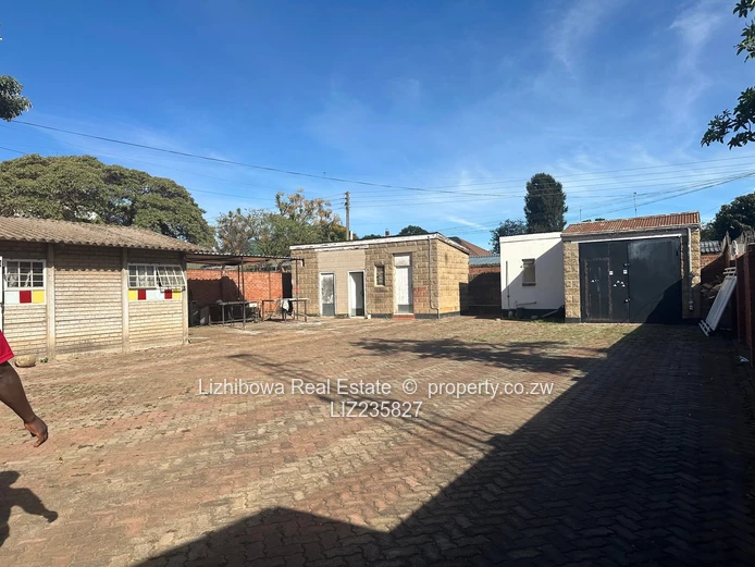 Avenues Commercial Property