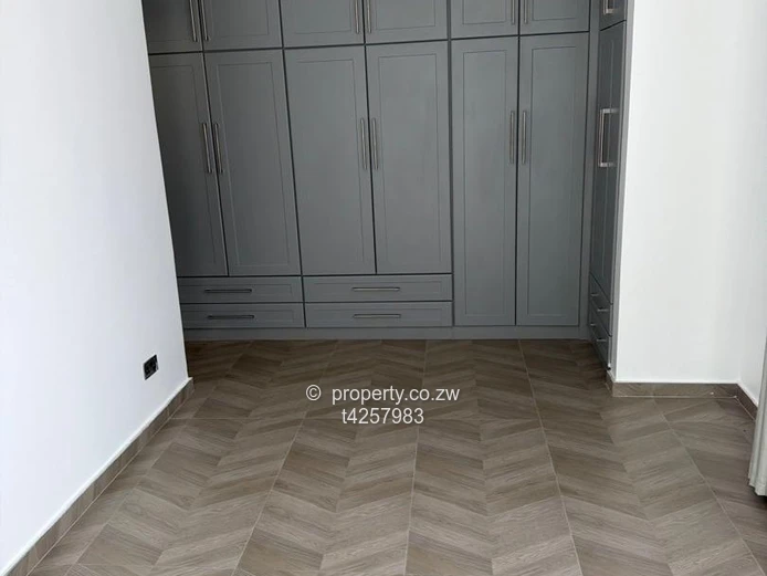 Borrowdale Vinona 3  bedroom apartment to rent