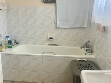 3 Bedroom Garden Flat