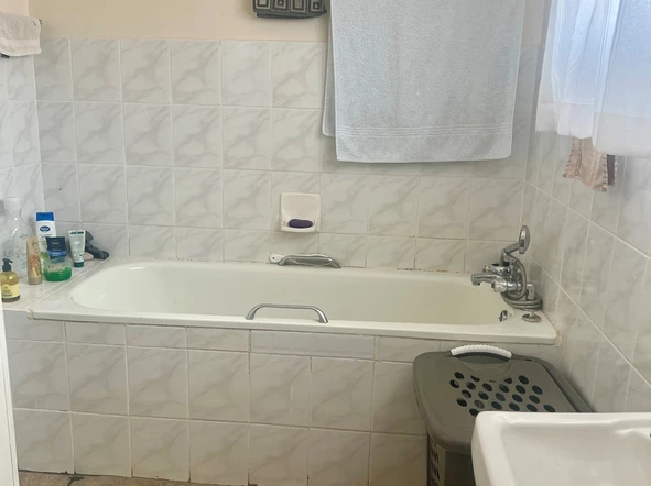 3 Bedroom Garden Flat