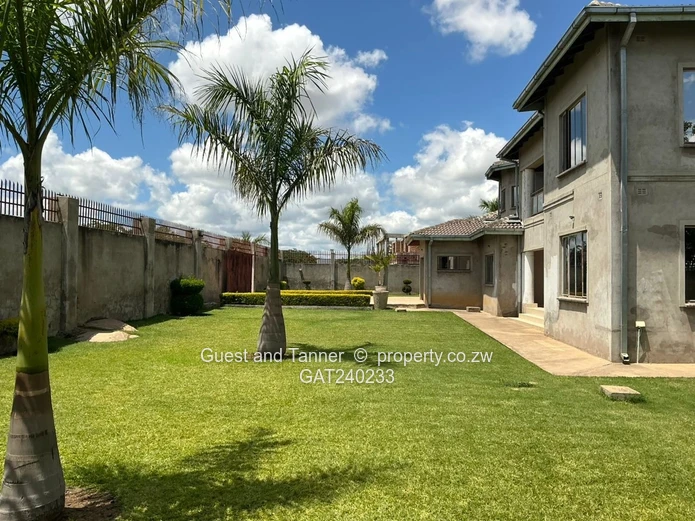 CHITUNGWIZA RIVERSIDE LOW DENSITY - Spacious Double Storey Home with 4 Solar Powered Modern Cottages