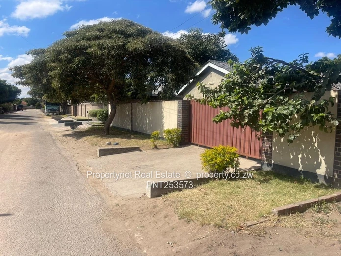 Solid neat family home!!!