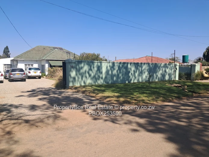 Eastlea Commercial Property for rent available 1 September 2026!