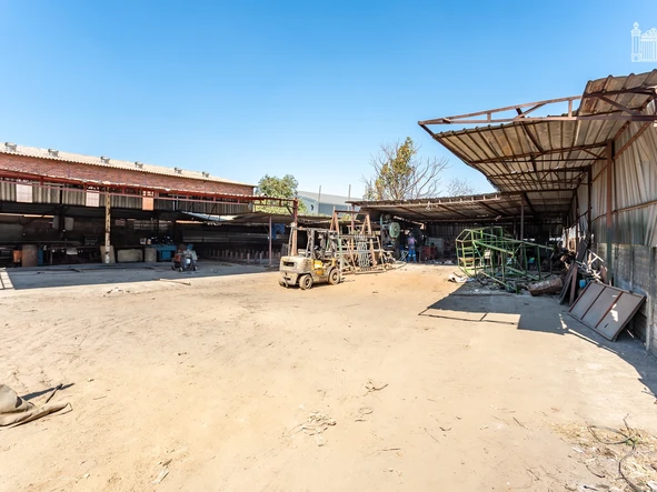 Warehouse & Factory