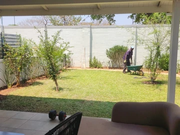 3 Bedroom Flat & Apartment