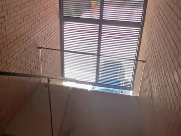 3 Bedroom Flat & Apartment