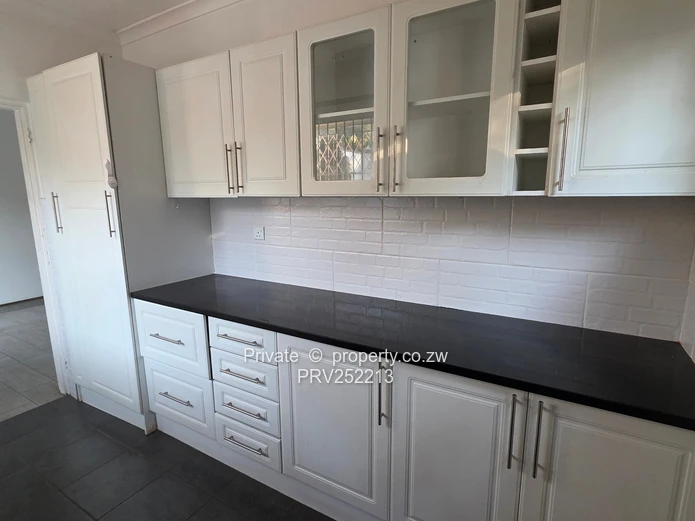 Fully Renovated 2-Bedroom Garden Flat to Rent in Greystone Park – Tranquil Living Among  Trees