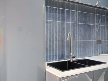 2 Bedroom Flat & Apartment