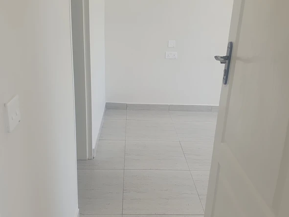 2 Bedroom Flat & Apartment