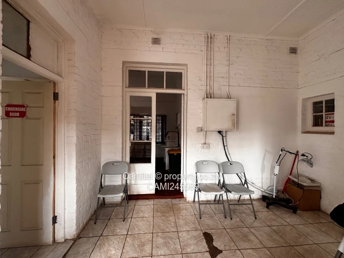 320m2 Office in Avenues, Harare CBD — Borehole