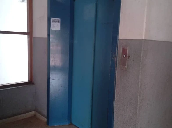 2 Bedroom Flat & Apartment