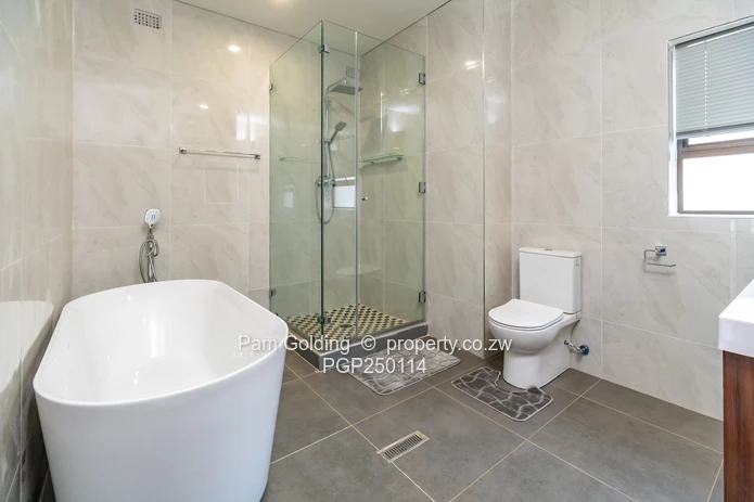 Modern Luxury Townhouse – Golden Stairs, Mount Pleasant (Sole Mandate)