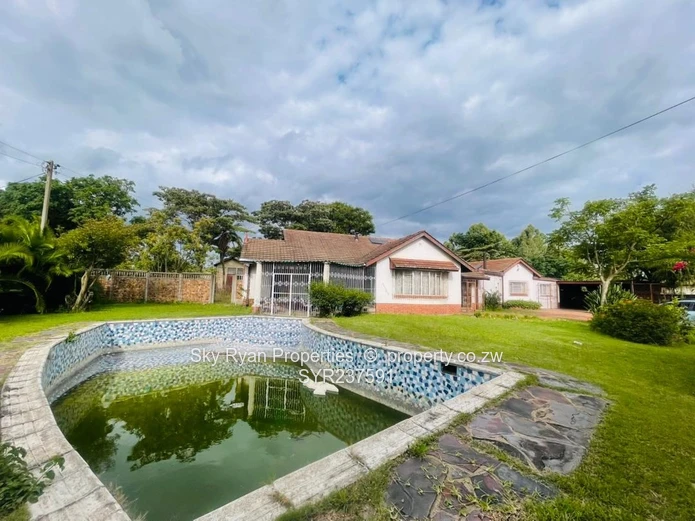 Hatfield House For Sale 