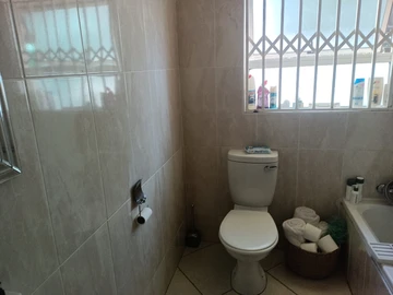 2 Bedroom Garden Flat