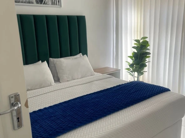 3 Bedroom Flat & Apartment