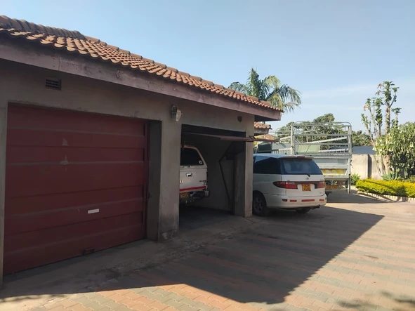 5 Bedroom House