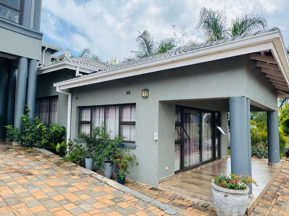 7 Bedroom Townhouse Complex