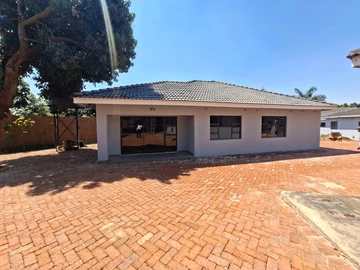3 Bedroom Garden Flat