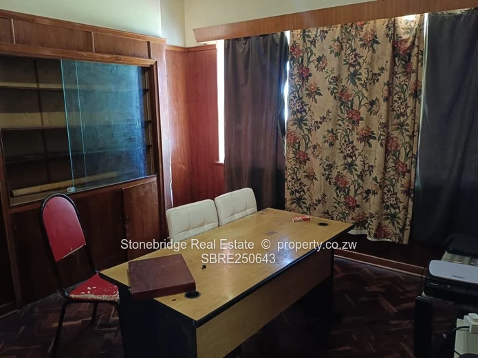 3 Bedroom House n Northend For Rental