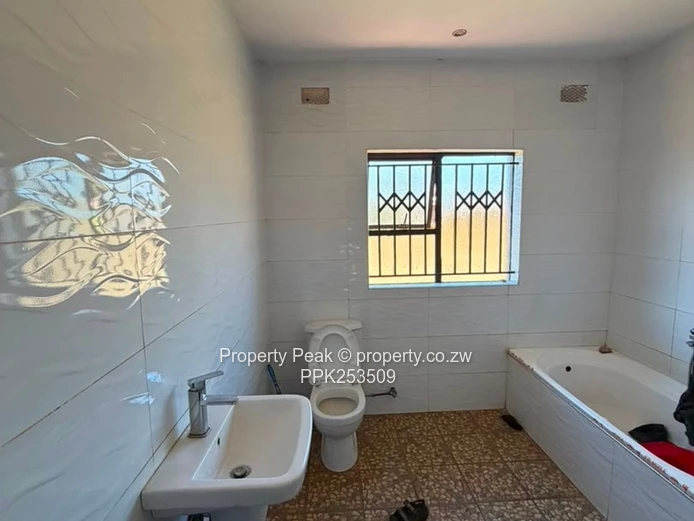 Beautiful Mount Pleasant Heights: 4-Bed with Borehole & Solar