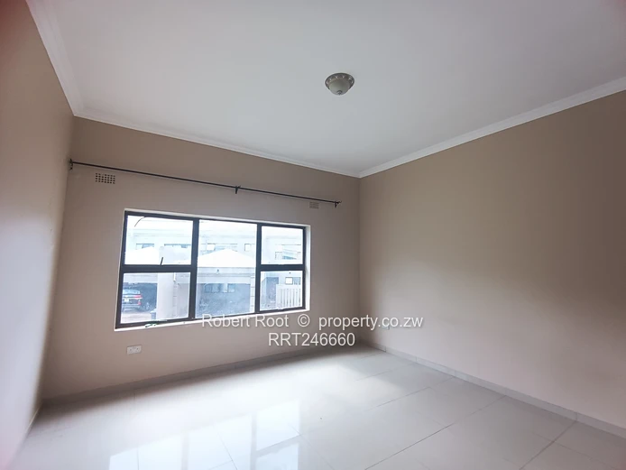3 bed cluster home in Greystone Park