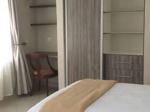 3 Bedroom Flat & Apartment