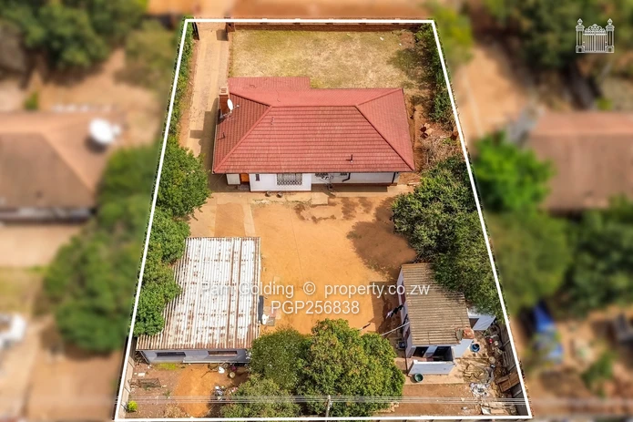 Braeside; 3 Bedroom; 933 Sqms  (Sole Mandate)