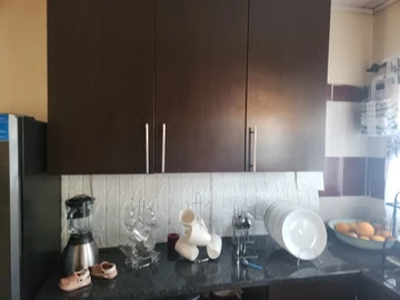 2 Bedroom Flat & Apartment