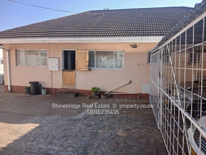 3 Bedroomed House in Paddonhurst for sale