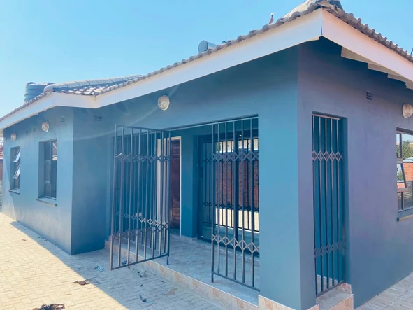 3 Bedroom Garden Flat