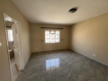 3 Bedroom Garden Flat