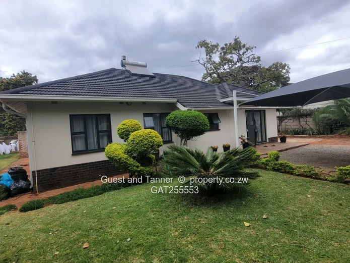 Hillside – Four Ensuite Bedrooms with Multiple Cottages