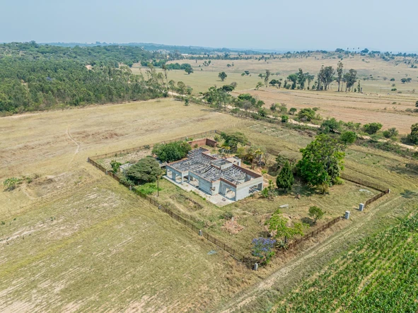 Farm & Agricultural Land