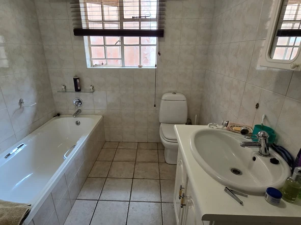 3 Bedroom Garden Flat