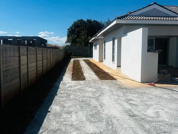 3 Bedroom Flat & Apartment