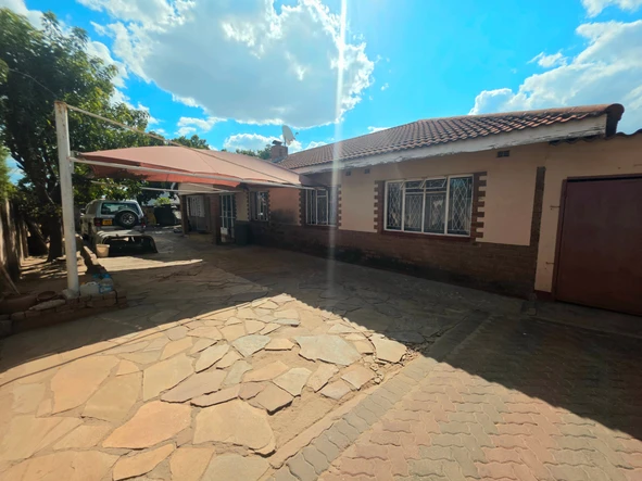 5 Bedroom House