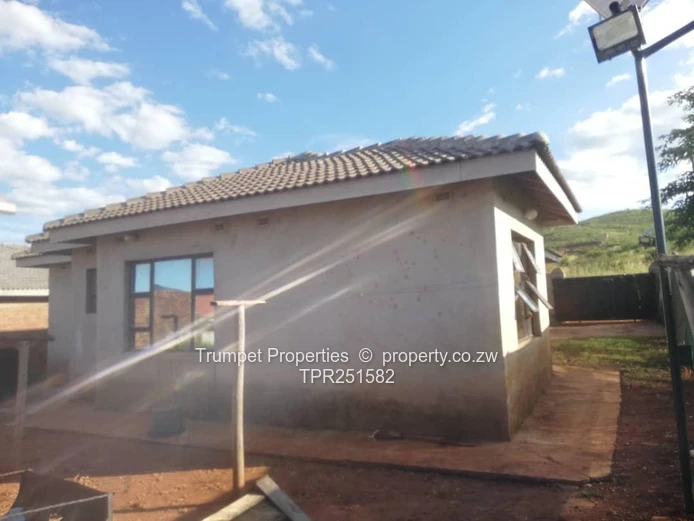 5-Bed Mazowe House — Tiled Interiors, Verandah & Solar