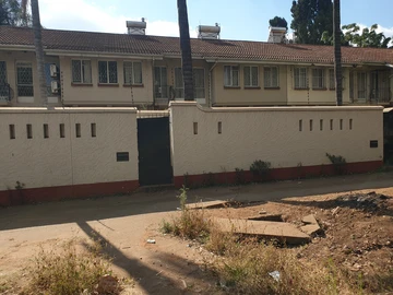 Avenues furnished townhouse to rent 