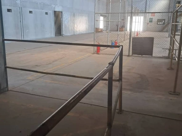Warehouse & Factory