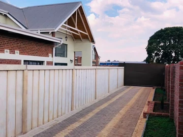6 Bedroom Townhouse Complex