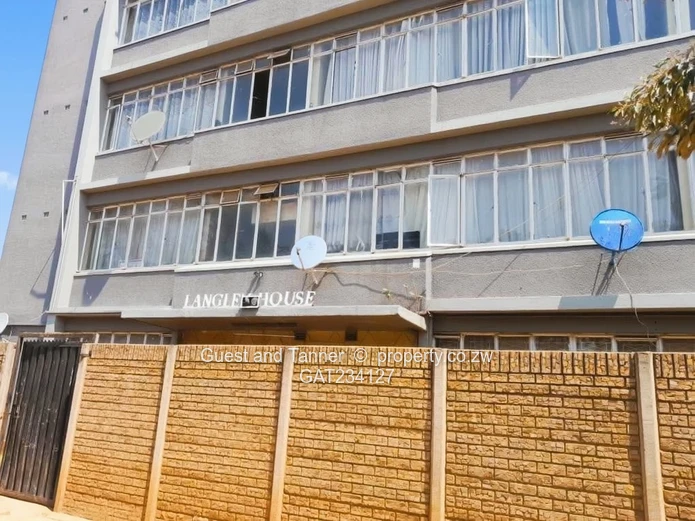 Bachelor Flat for Sale in Avenues, Harare – Affordable Investment Opportunity Near You!