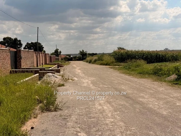 826m² Plot on Quiet Paved Road, Zimre Park East