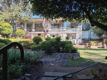 Split-Level Haven in Burnside!