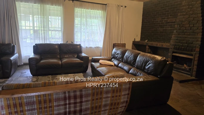 To Let -  Spacious Property In Hatfield Available Immediately (Sole Mandate)