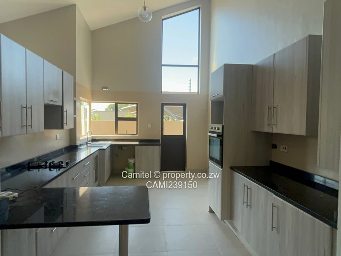 Avondale West 3 bedroom Townhouse 