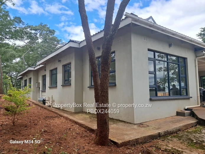 Borrowdale Fully furnished house for rental!