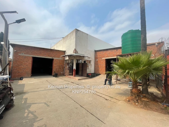 Factory / Warehouse In Southerton